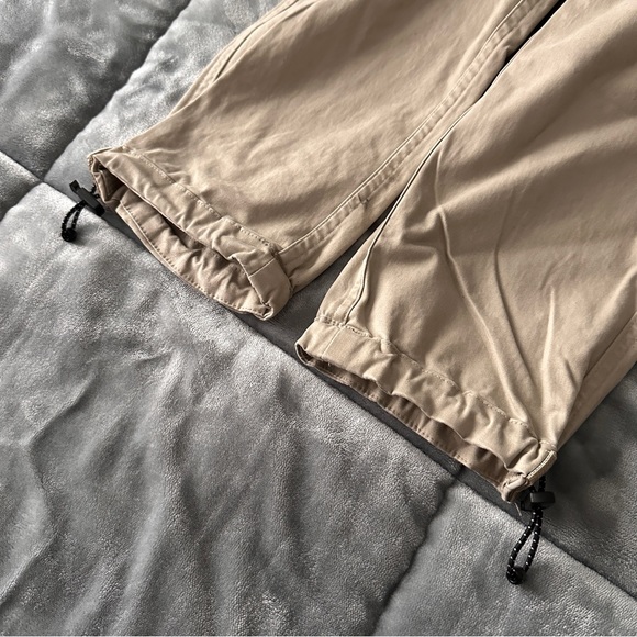 Men’s Abercrombie Beige Tactical Cargo Pants Size 31x32 - Picture 6 of 6